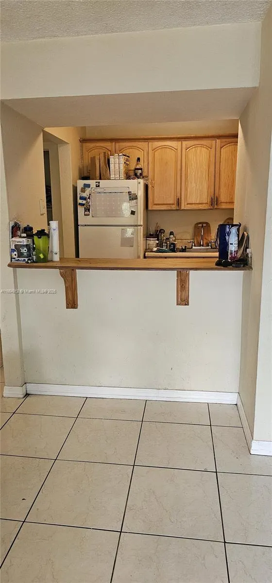 1090 NE 129th St, #205