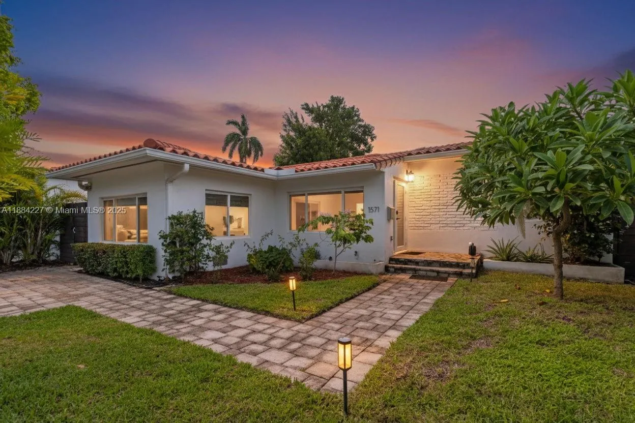 1571 Normandy Dr, #0