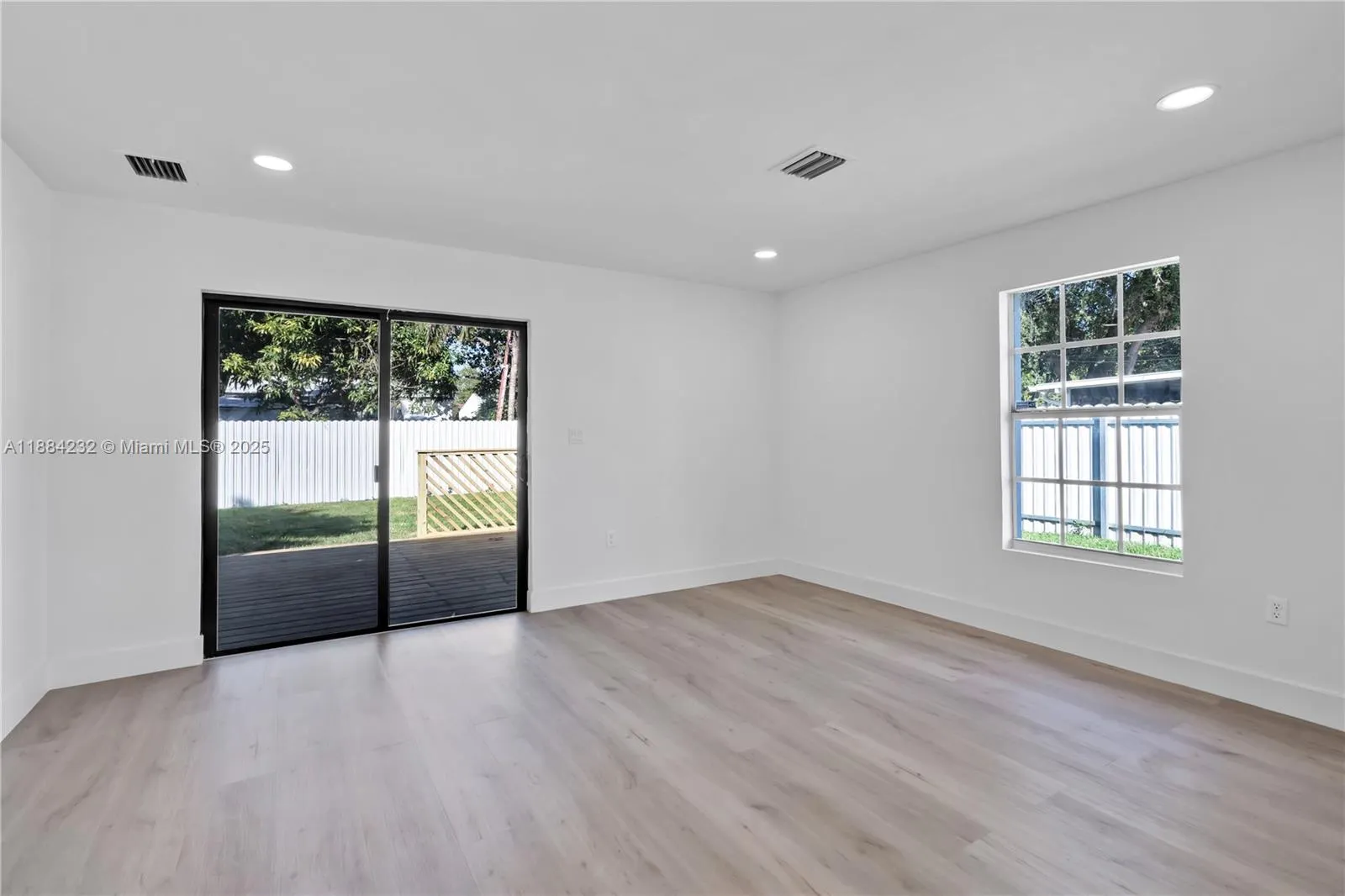 407 NW 45th St