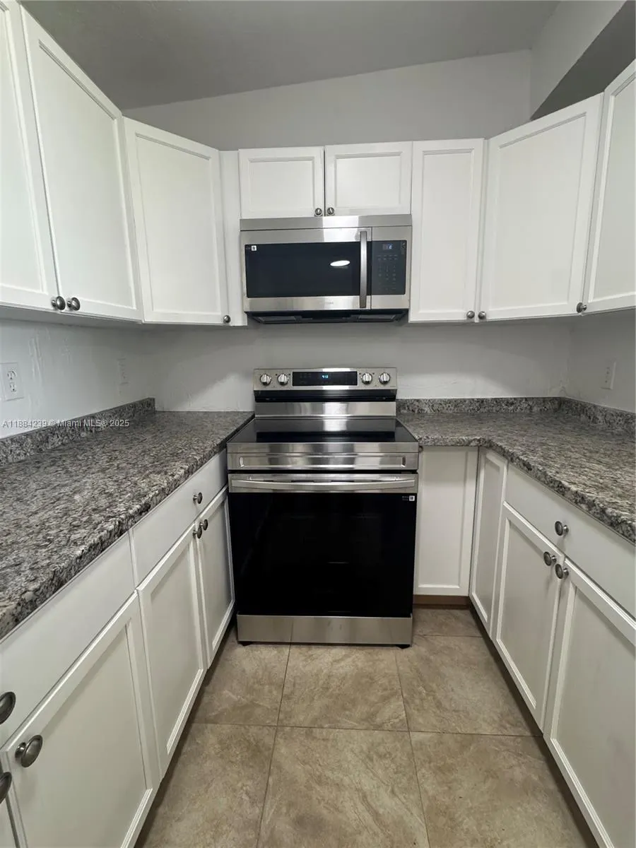 4341 NE 18th Ave, #Main