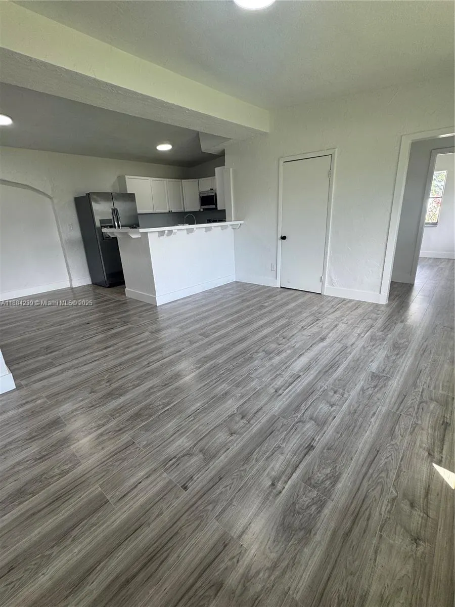 4341 NE 18th Ave, #Main