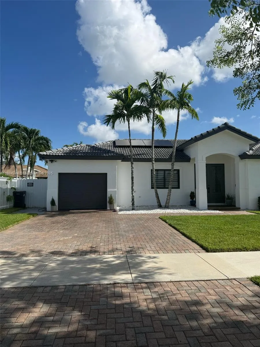 14225 SW 294th St