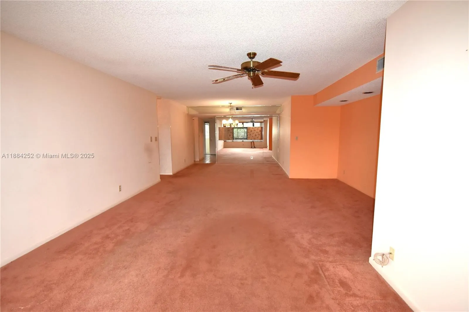2908 S Carambola Cir S, #402