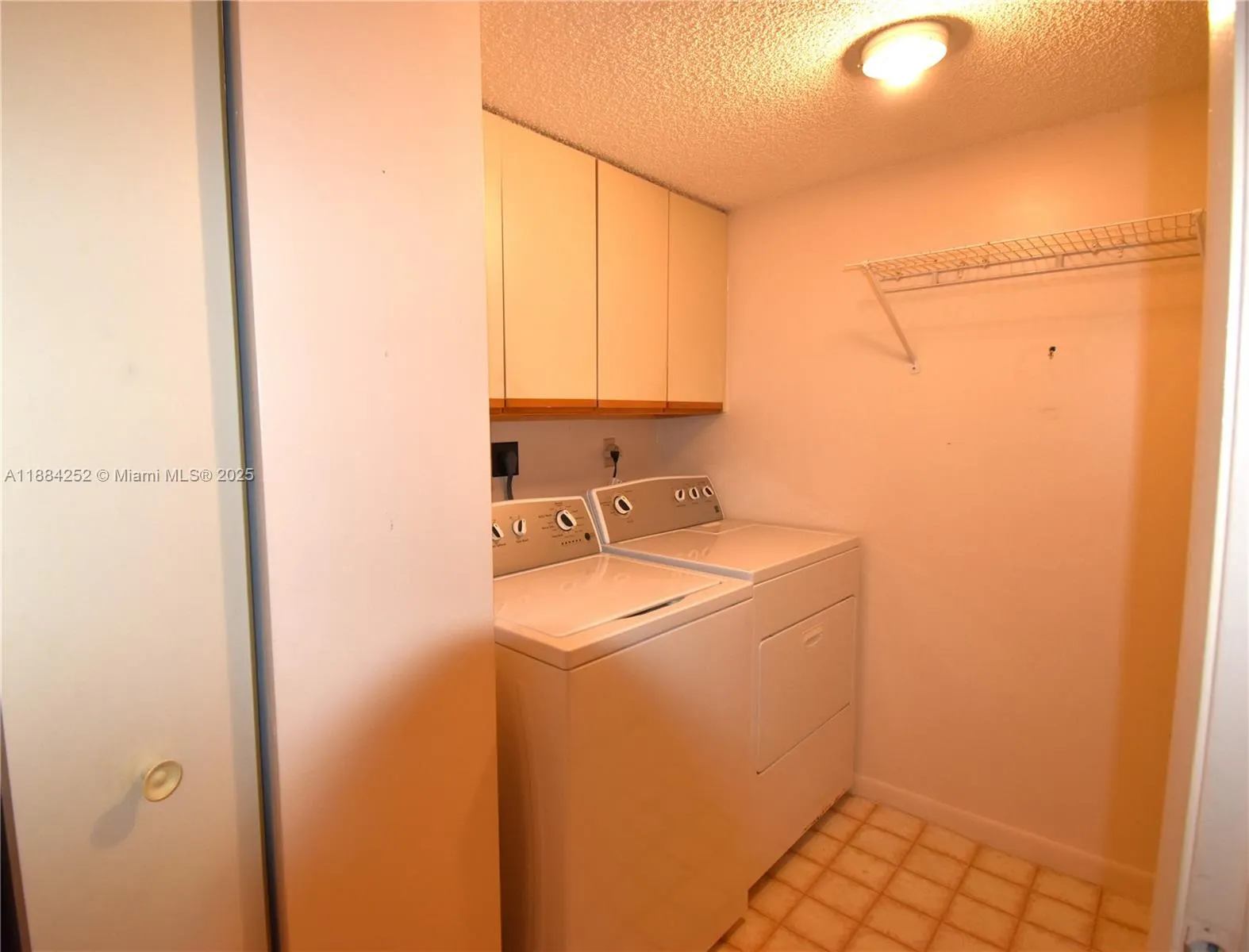 2908 S Carambola Cir S, #402