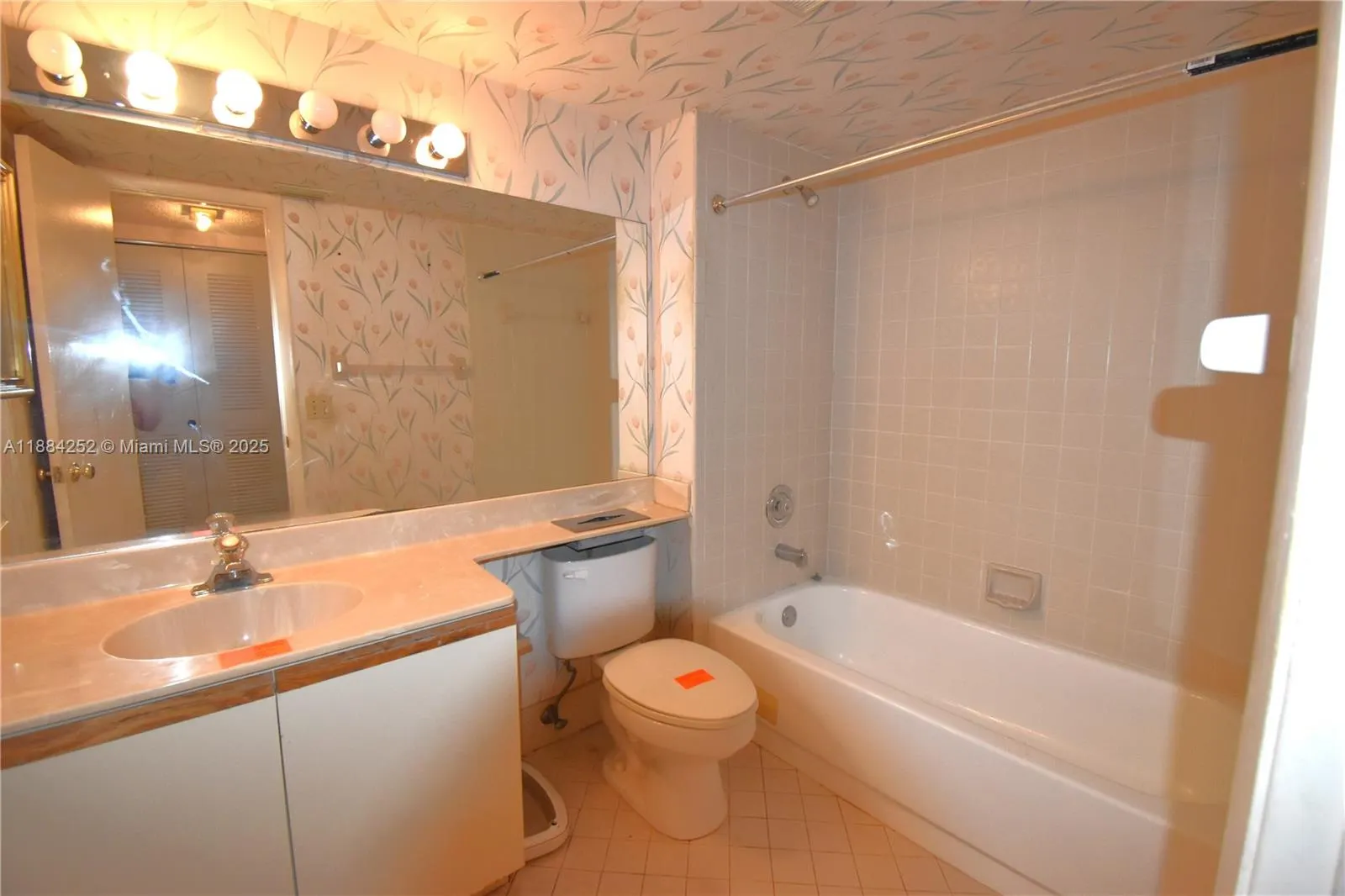 2908 S Carambola Cir S, #402