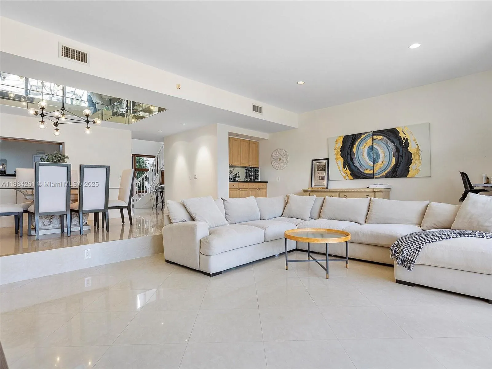 3620 Yacht Club Dr, #503