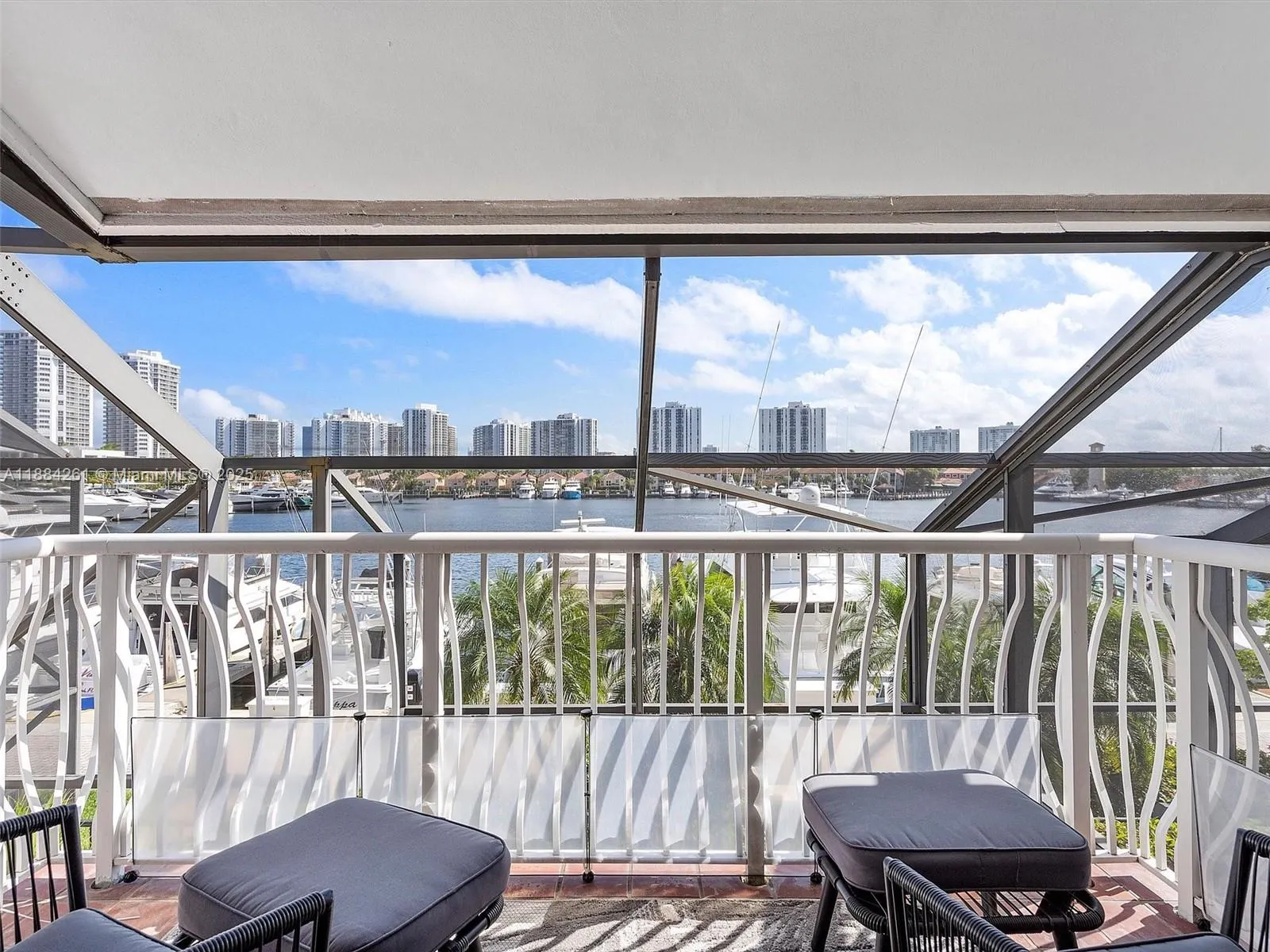 3620 Yacht Club Dr, #503