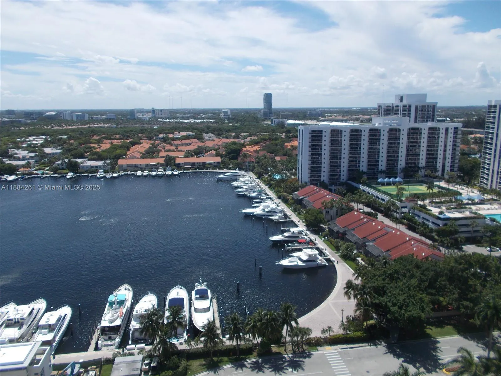 3620 Yacht Club Dr, #503