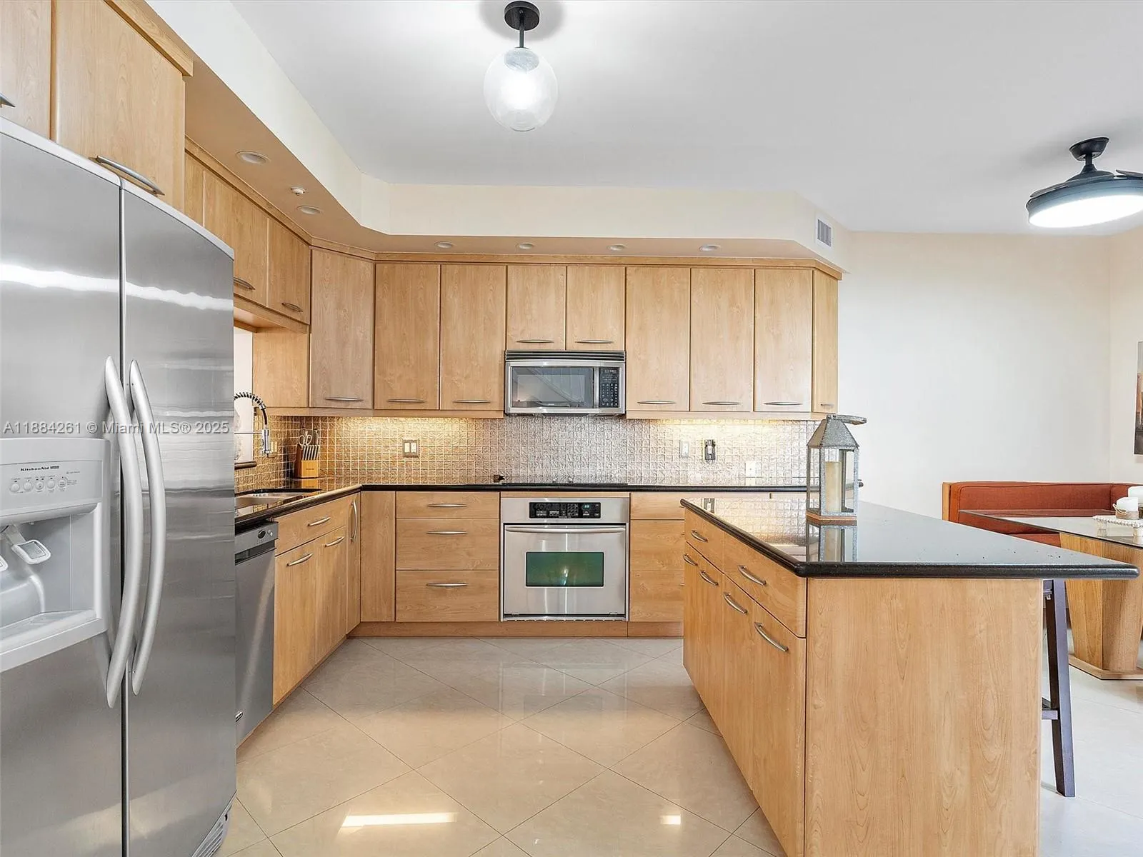 3620 Yacht Club Dr, #503