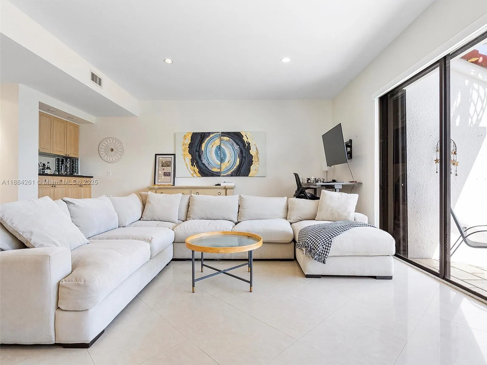 3620 Yacht Club Dr, #503