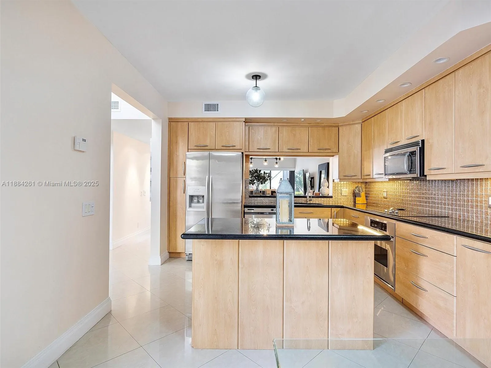 3620 Yacht Club Dr, #503