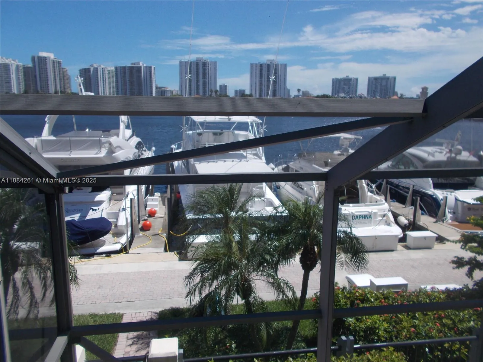 3620 Yacht Club Dr, #503