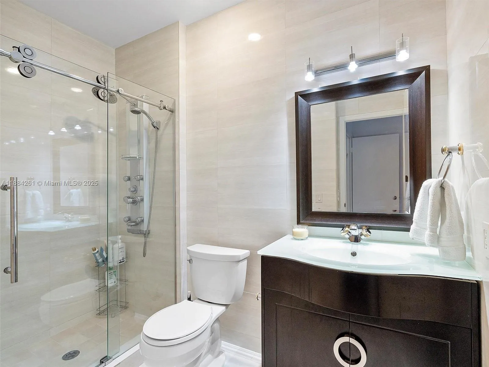3620 Yacht Club Dr, #503