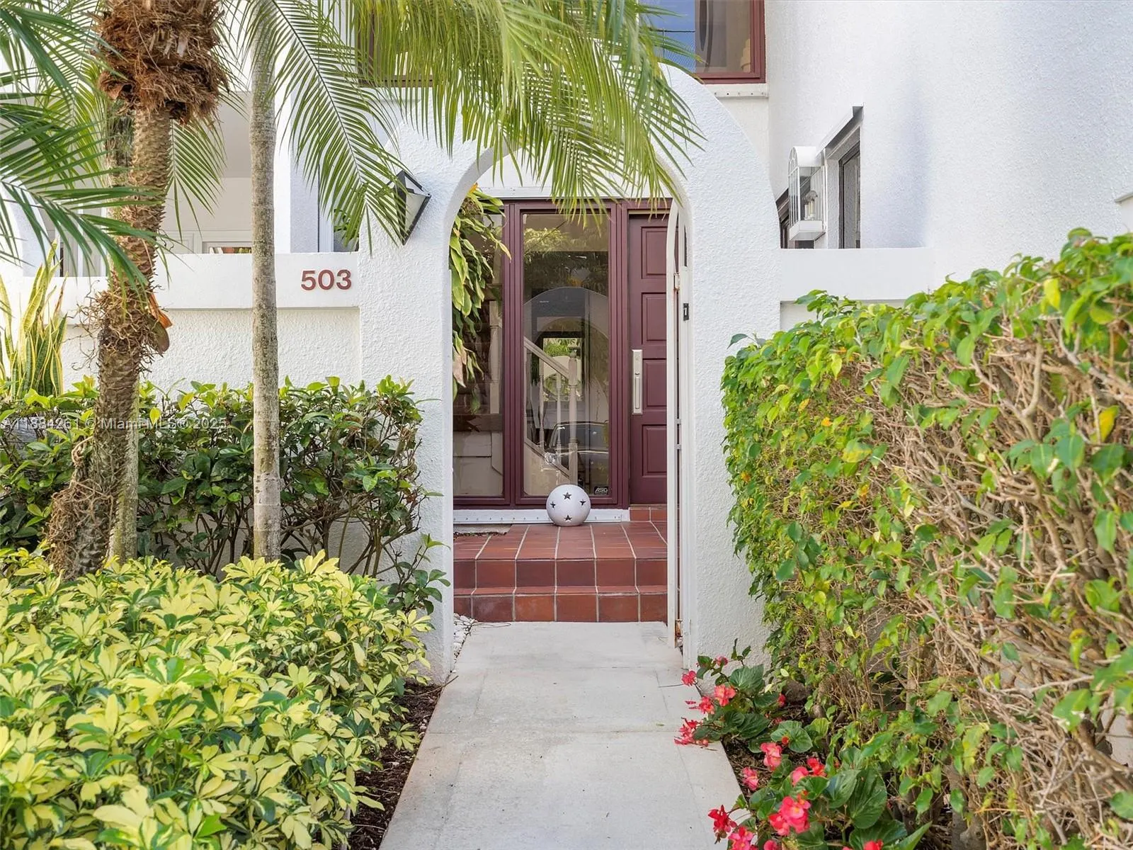 3620 Yacht Club Dr, #503
