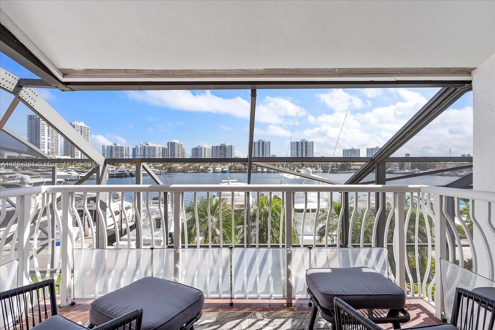 3620 Yacht Club Dr, #503