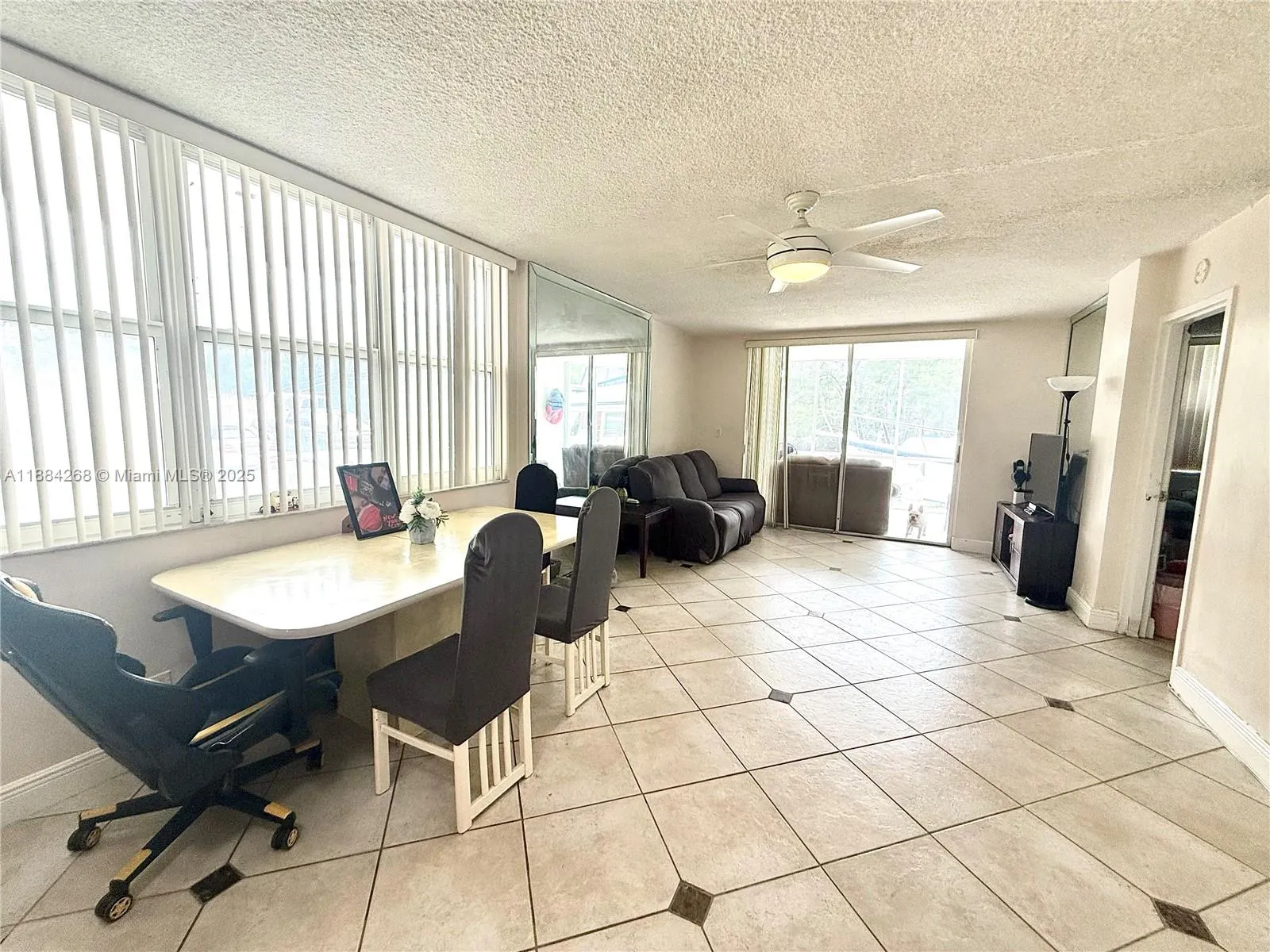 3660 NE 166th St, #101 +40' Deeded Dock