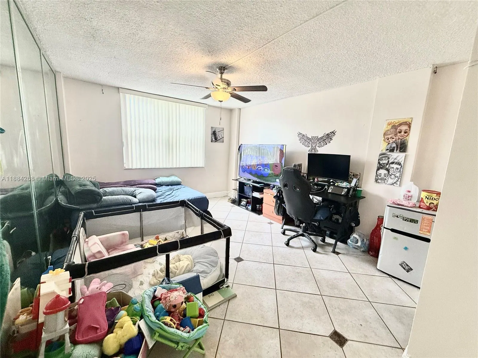 3660 NE 166th St, #101 +40' Deeded Dock