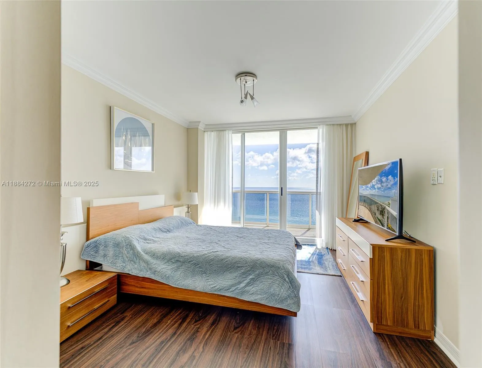 16711 Collins Ave, #1207