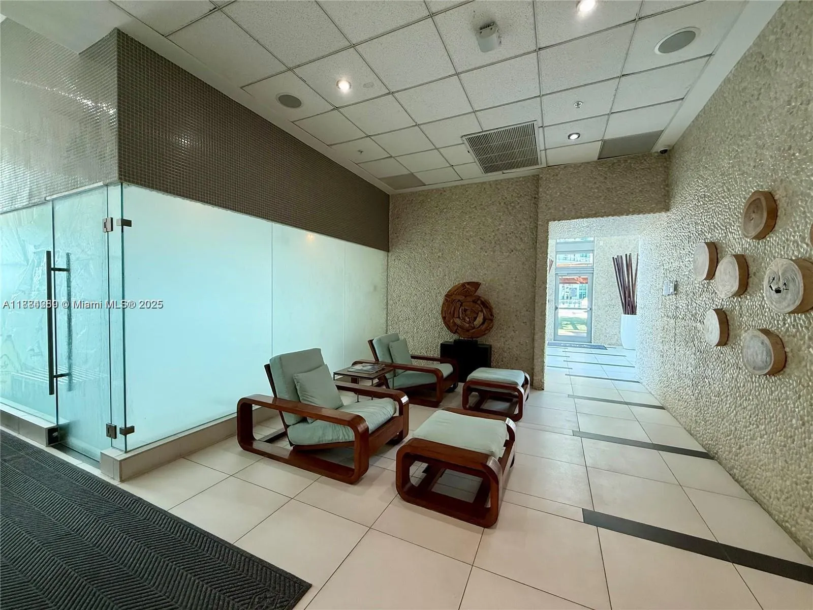 92 SW 3rd St, #1104