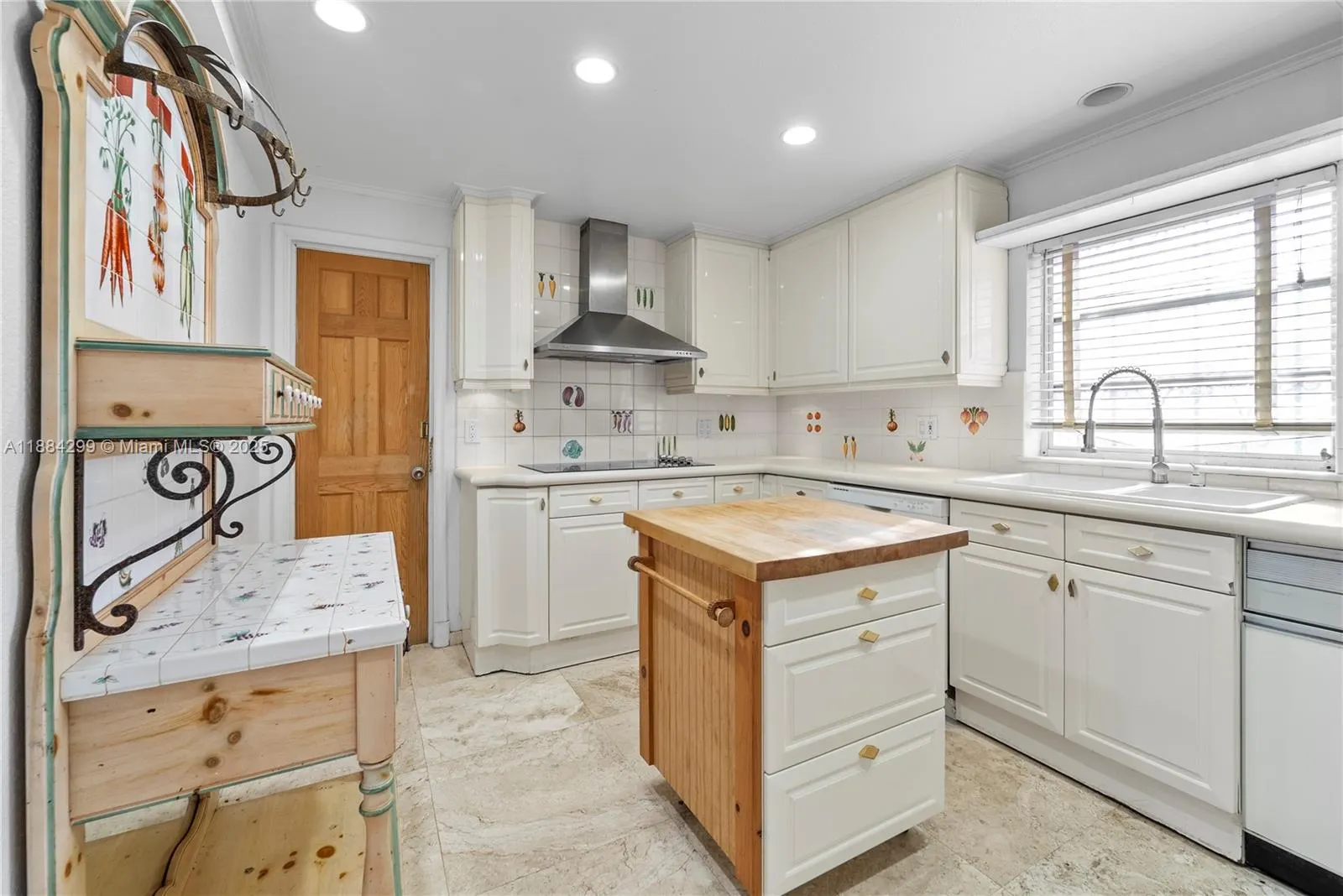 8001 SW 36th Ter
