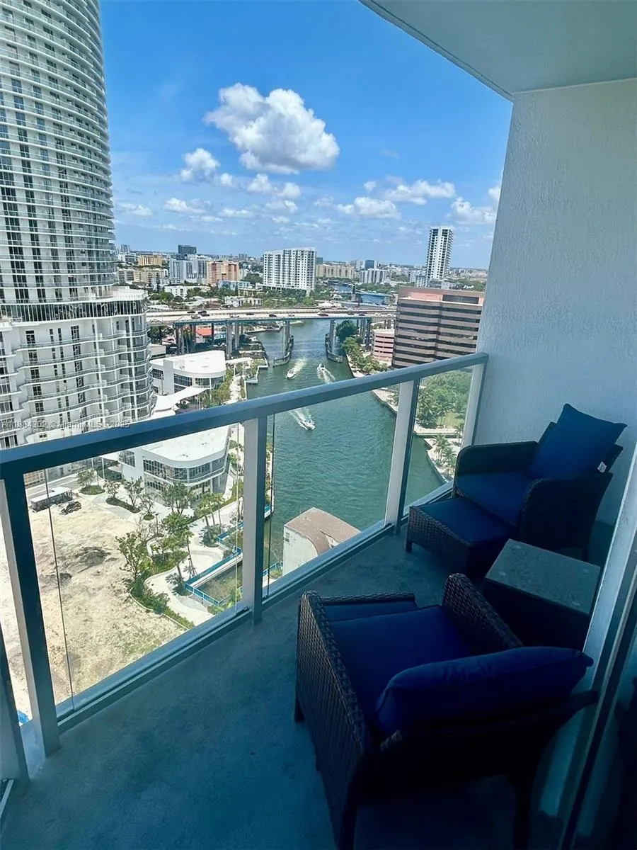 185 SW 7 ST, #1802