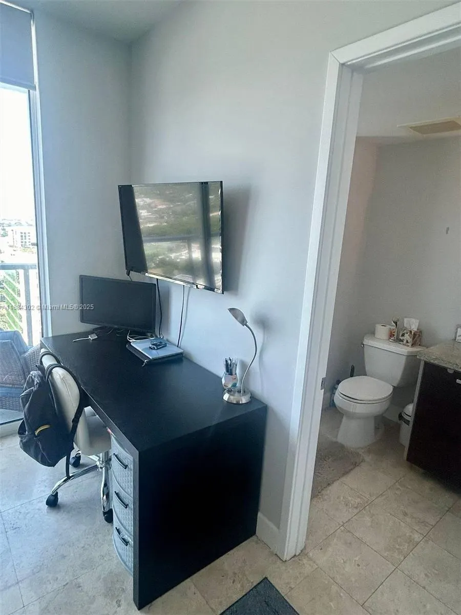 185 SW 7 ST, #1802