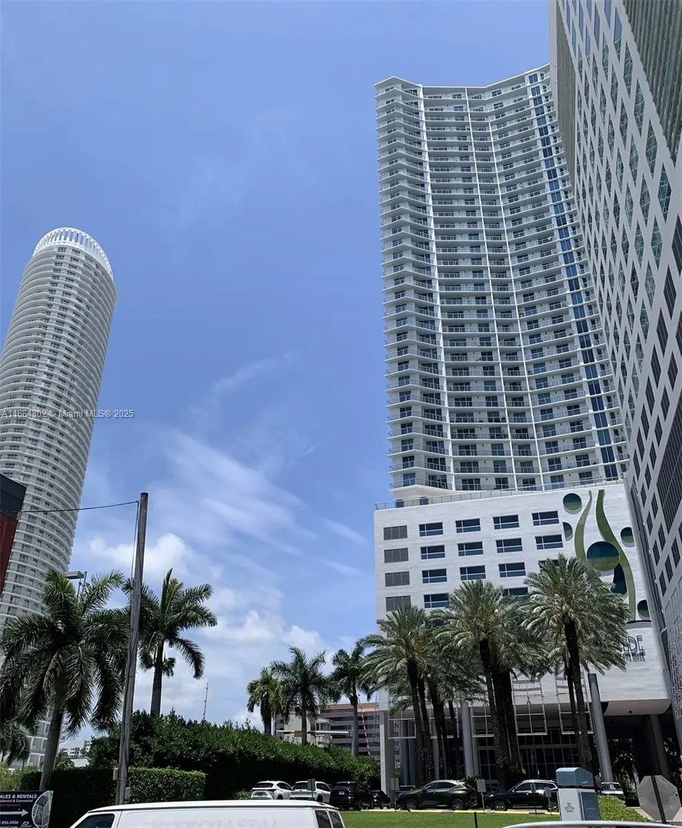 185 SW 7 ST, #1802