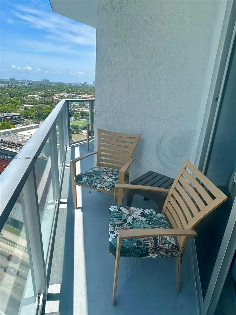 185 SW 7 ST, #1802