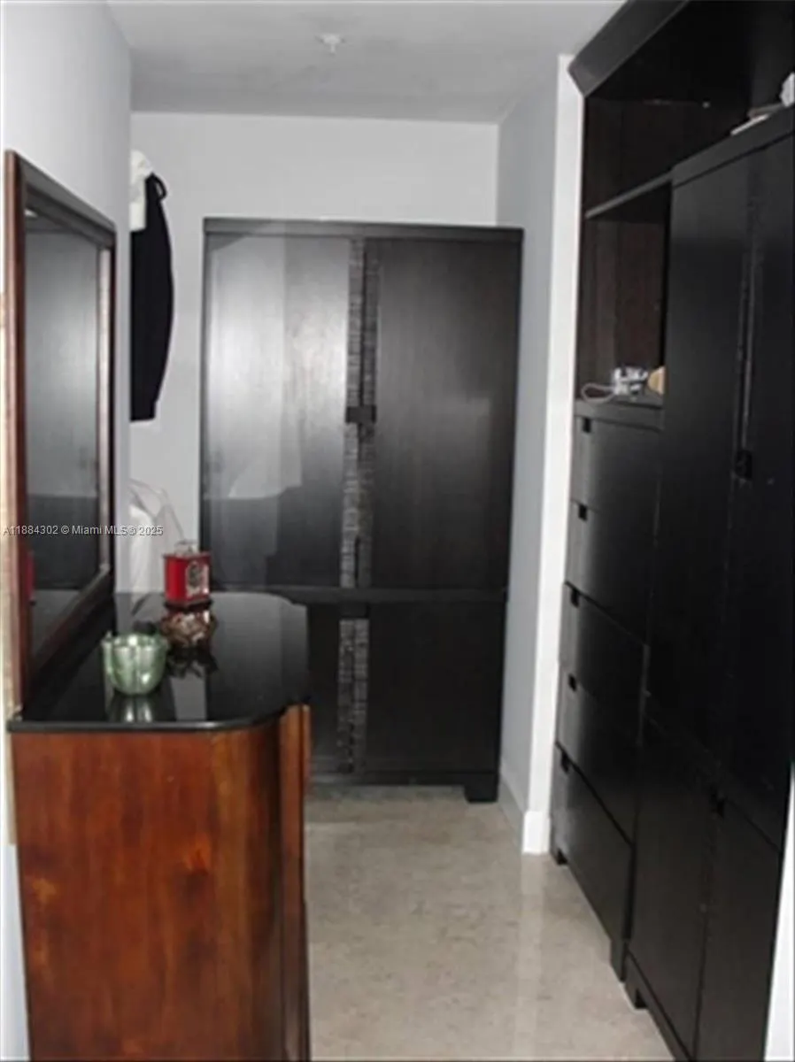 185 SW 7 ST, #1802