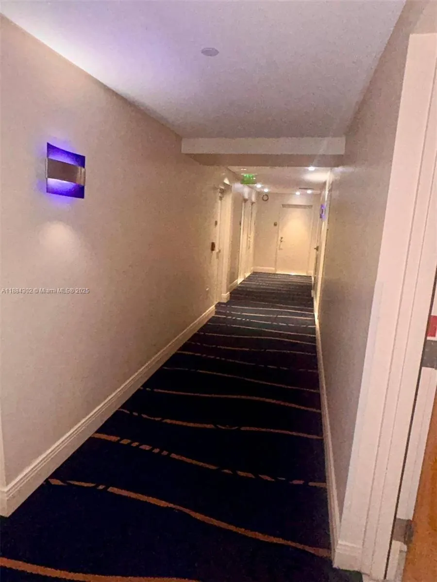 185 SW 7 ST, #1802