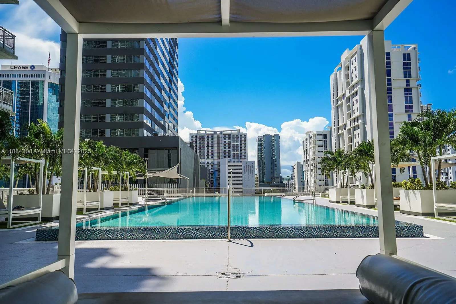 690 SW 1st Ct, #2032