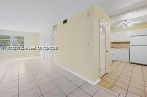 124 NE 19th Ct, #114B