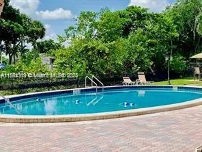 124 NE 19th Ct, #114B