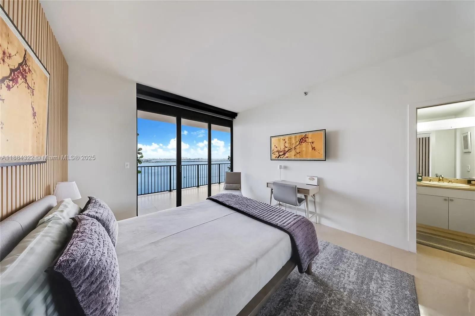 1000 Venetian Way, #1902