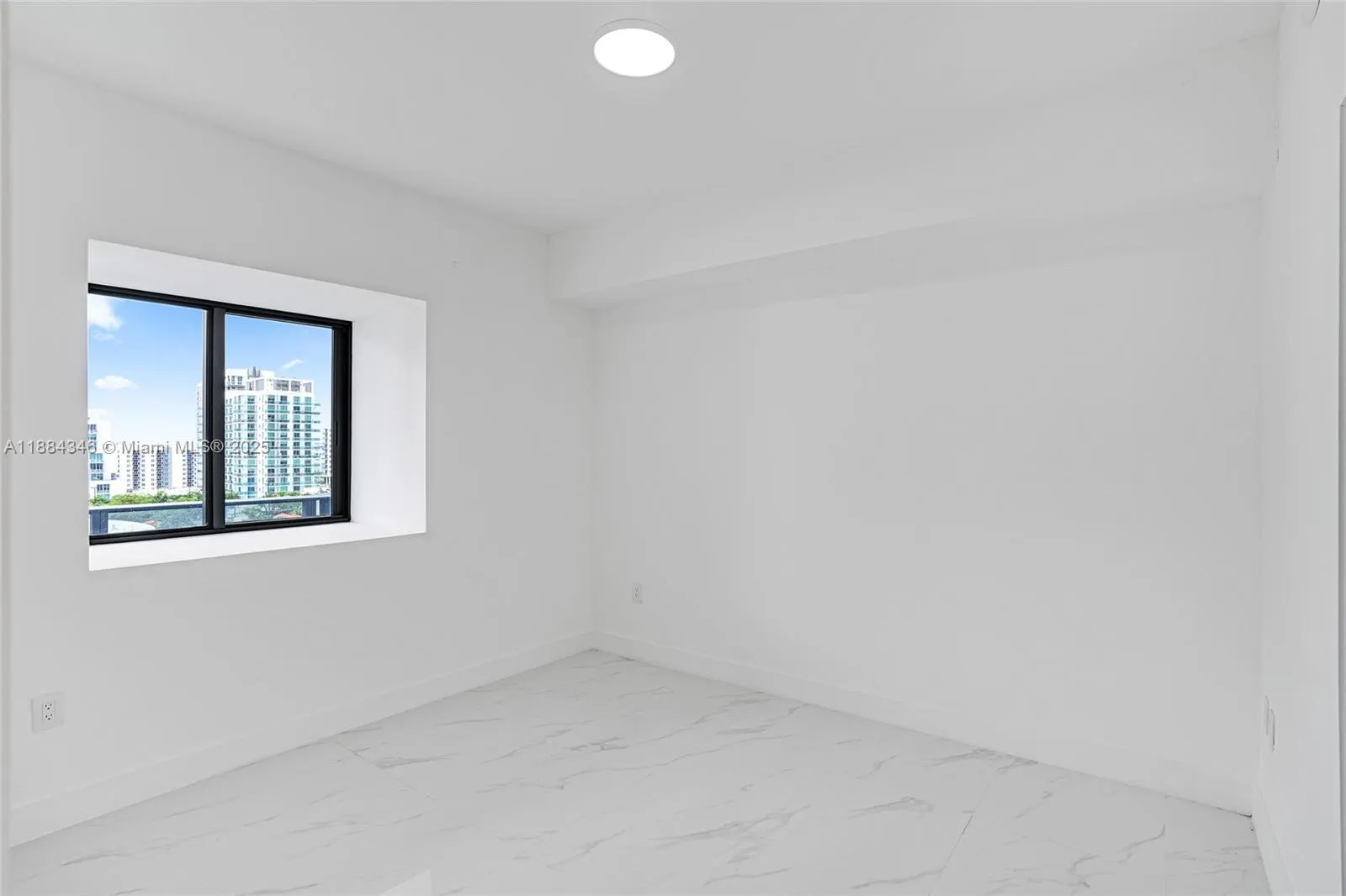 700 NE 24th Street, #1103