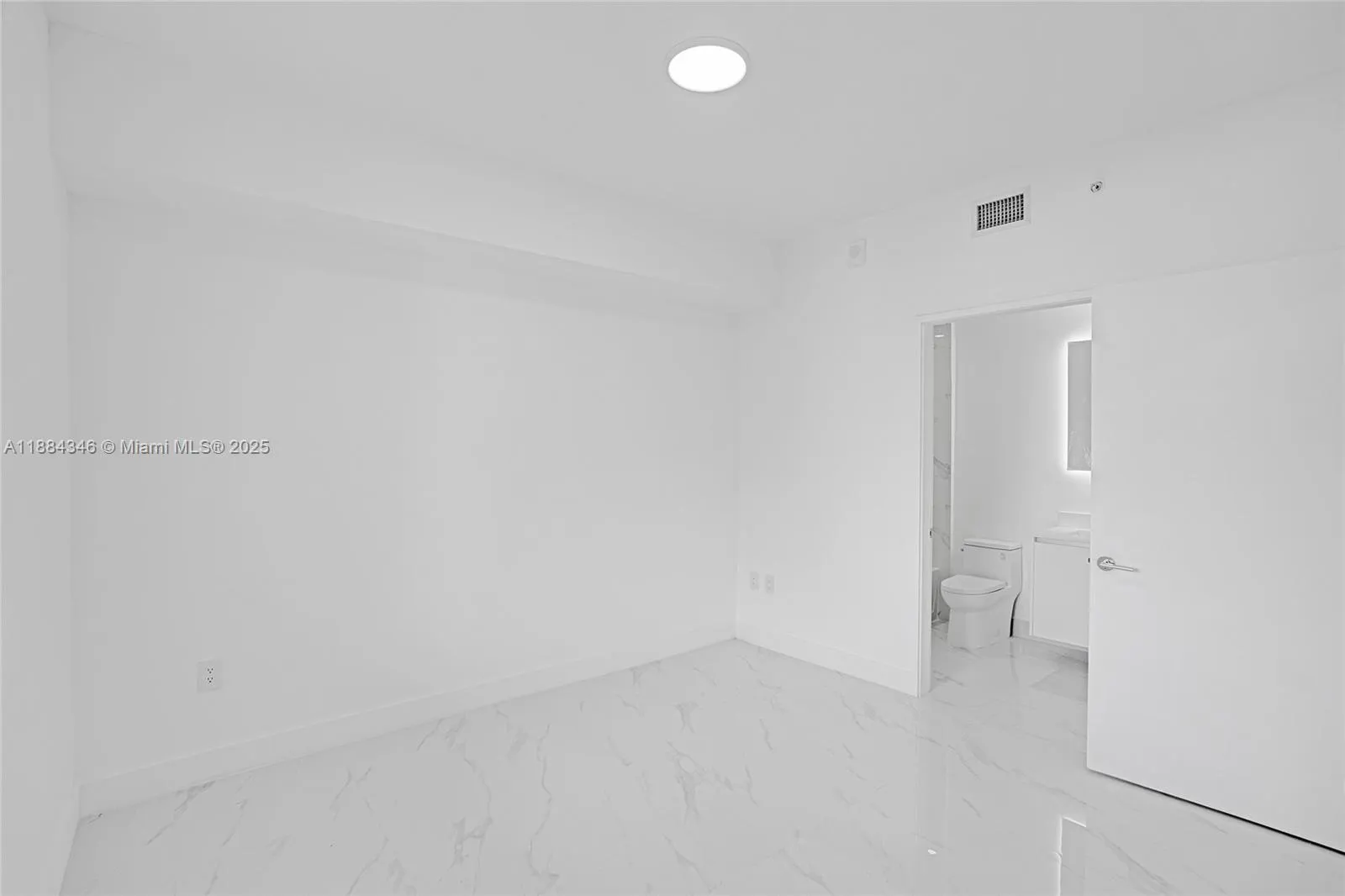 700 NE 24th Street, #1103