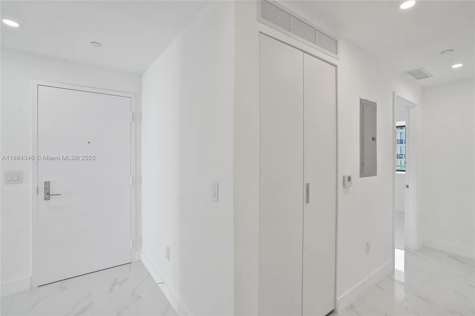 700 NE 24th Street, #1103