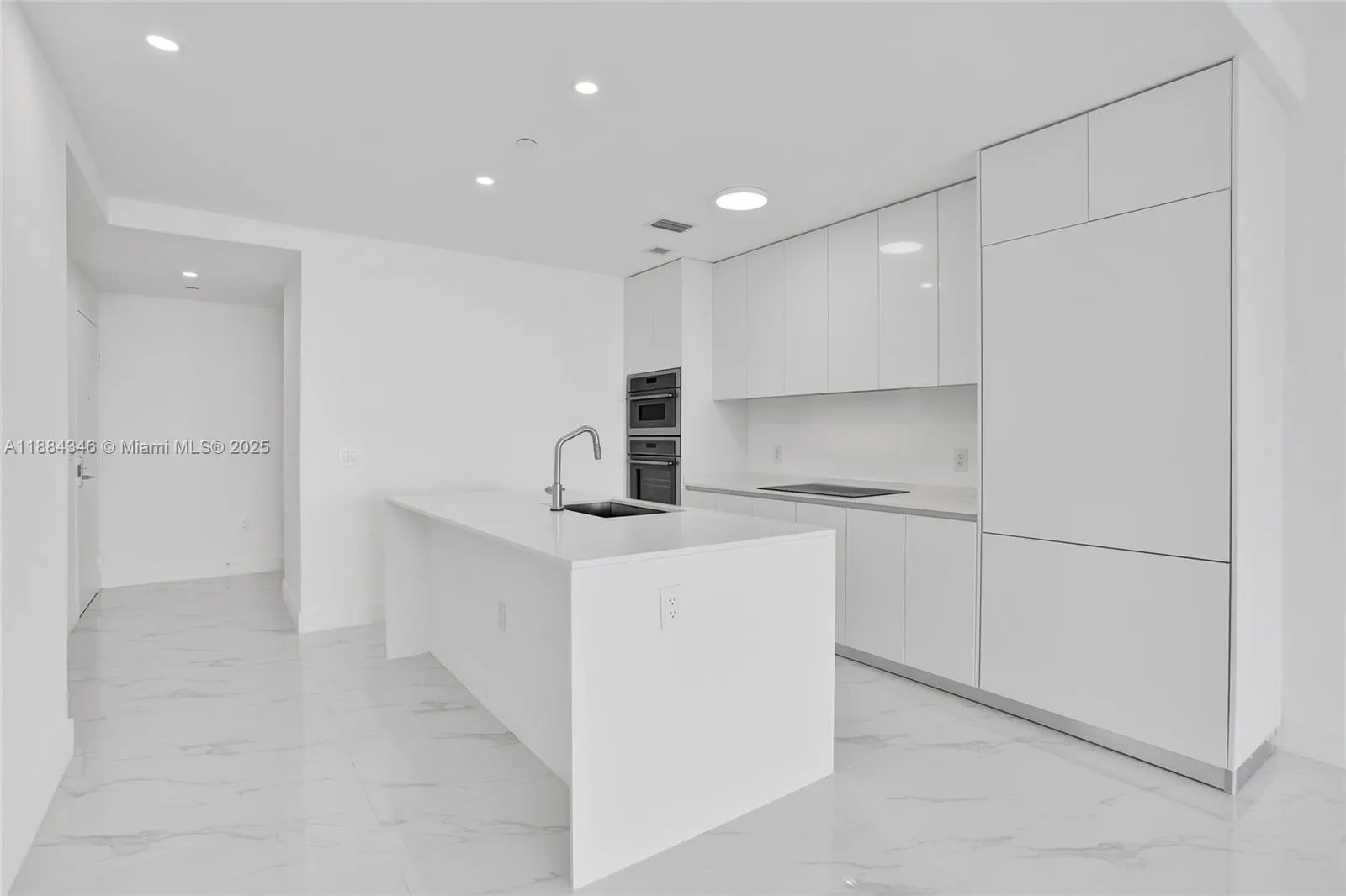 700 NE 24th Street, #1103