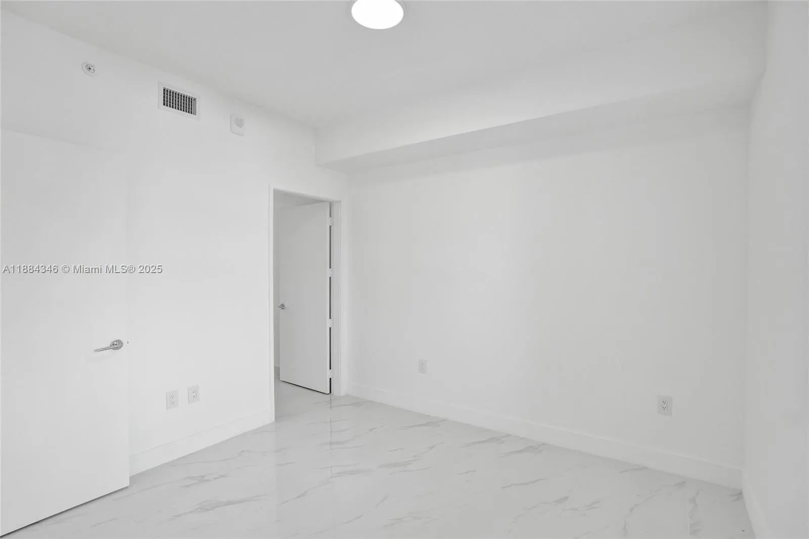 700 NE 24th Street, #1103