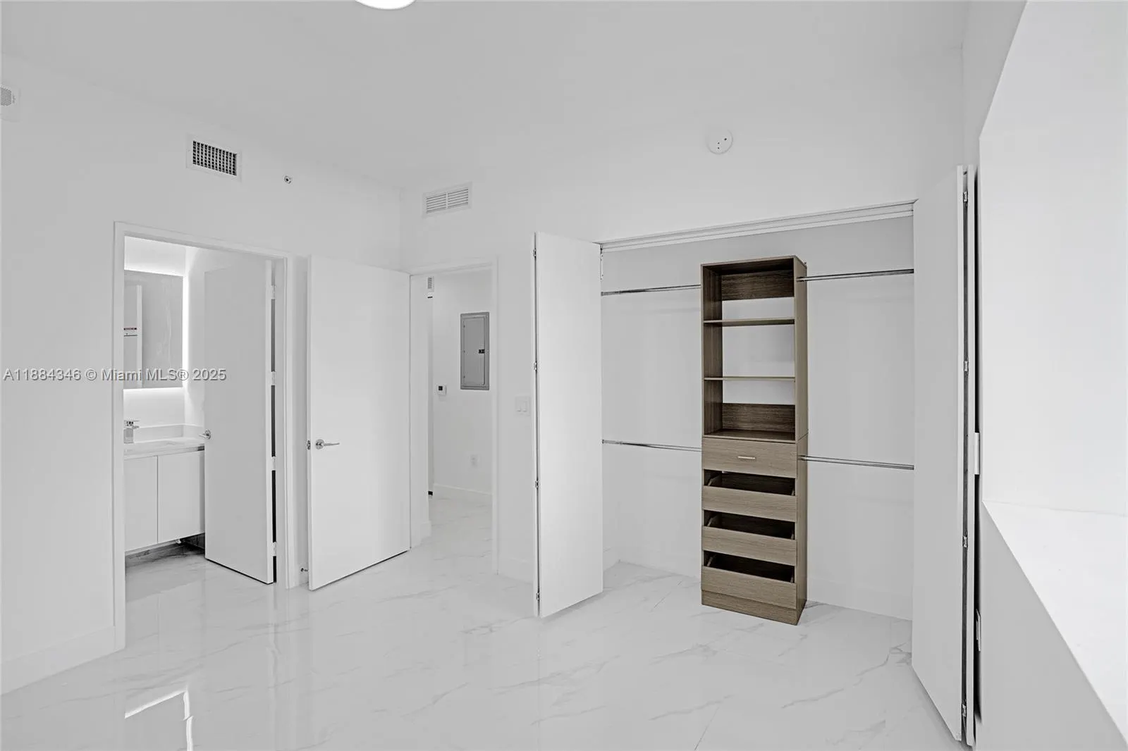 700 NE 24th Street, #1103