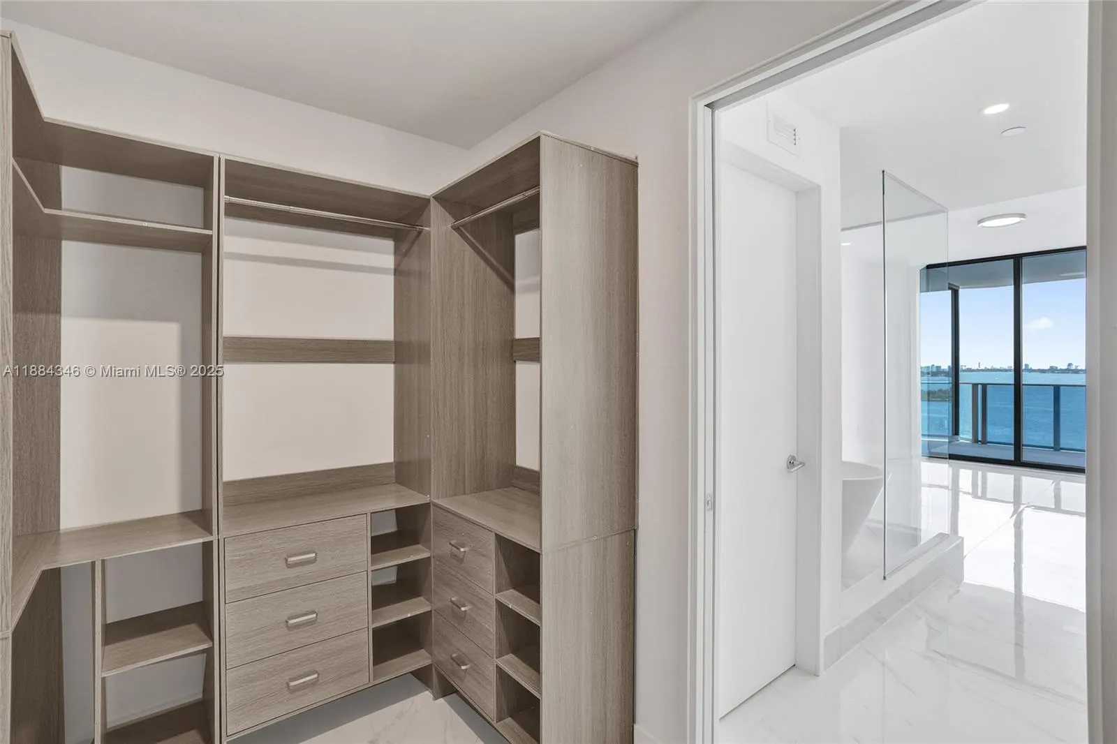 700 NE 24th Street, #1103