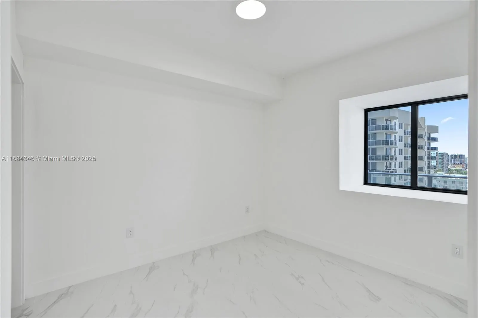 700 NE 24th Street, #1103