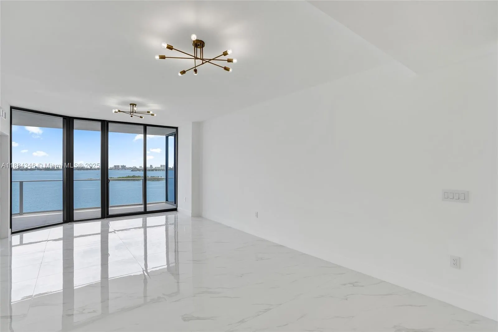 700 NE 24th Street, #1103