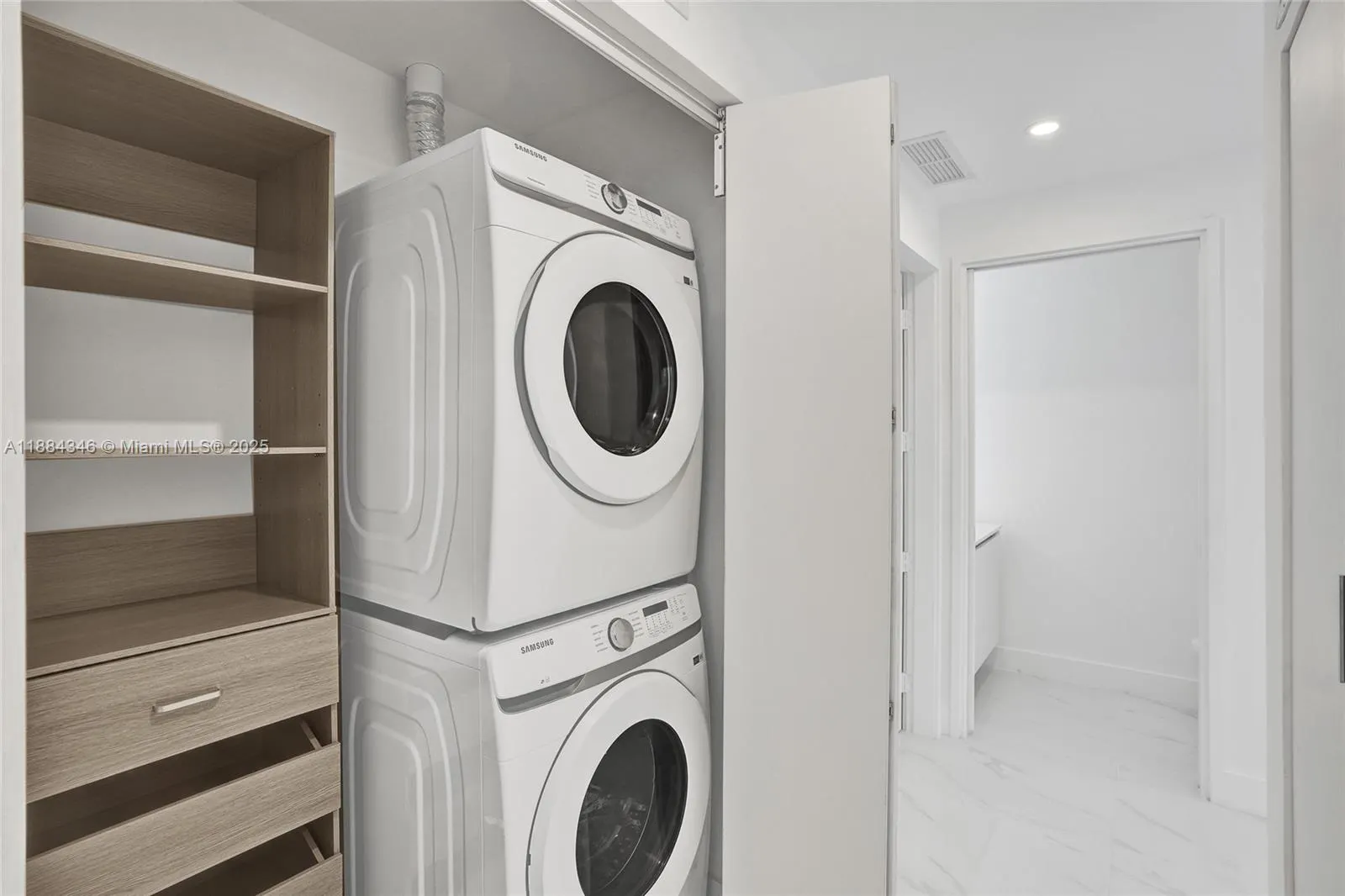 700 NE 24th Street, #1103