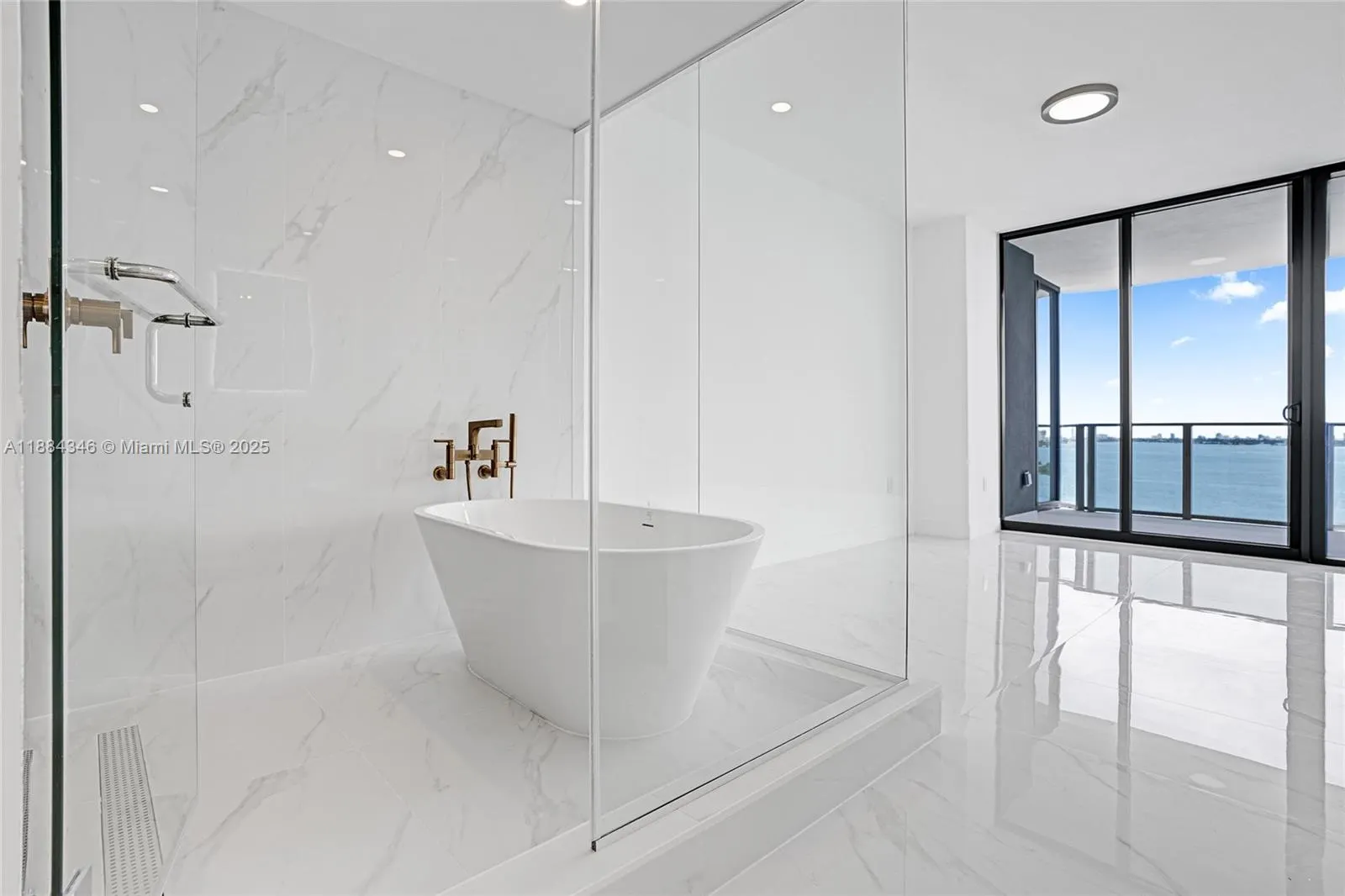 700 NE 24th Street, #1103