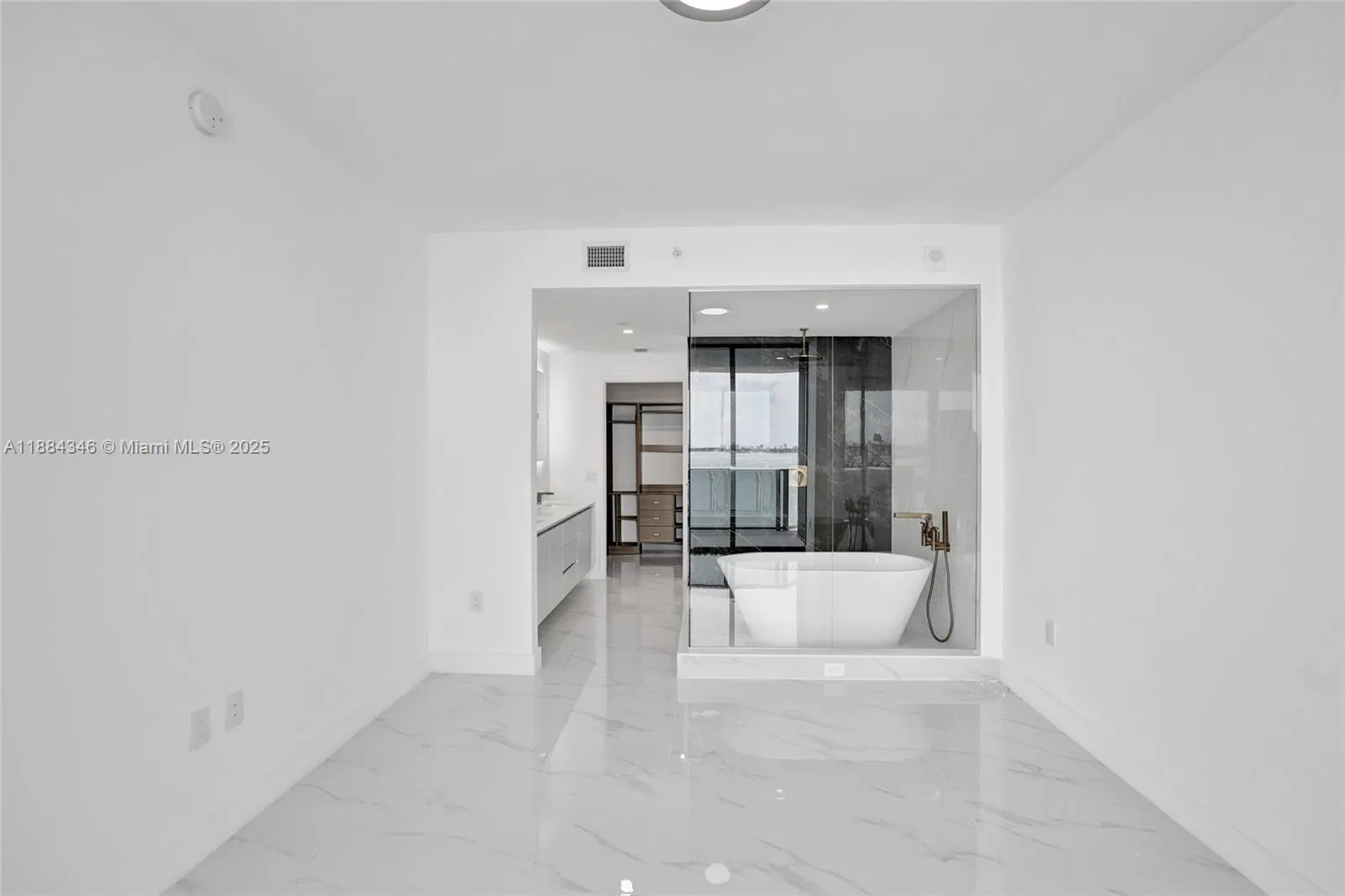 700 NE 24th Street, #1103