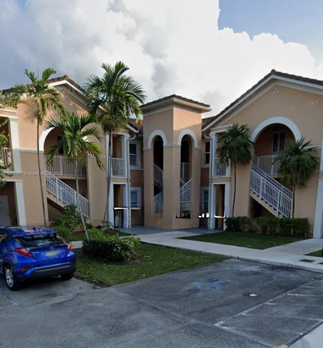 7050 NW 177th St, #201-11