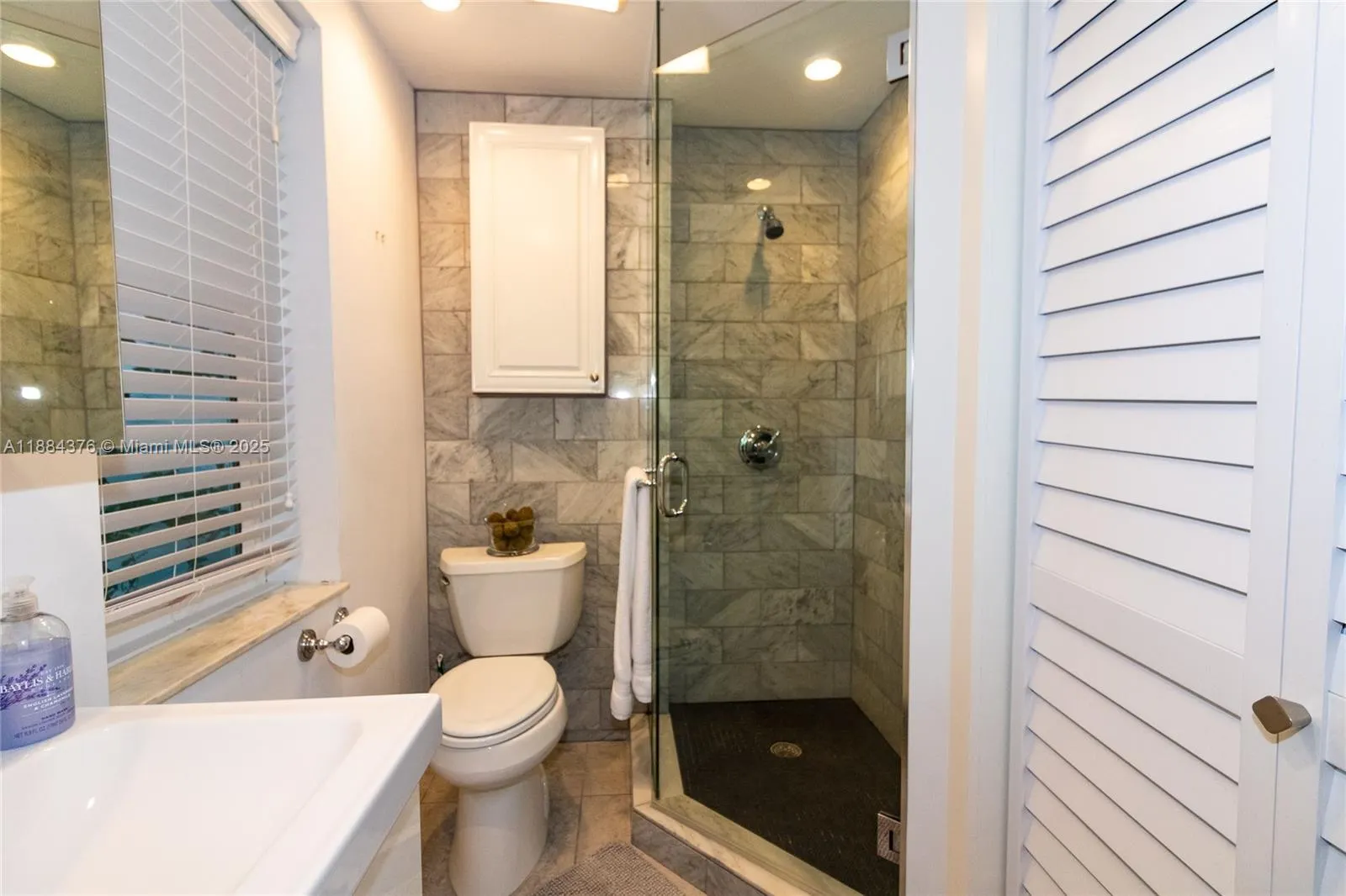 744 NE 16th Ave