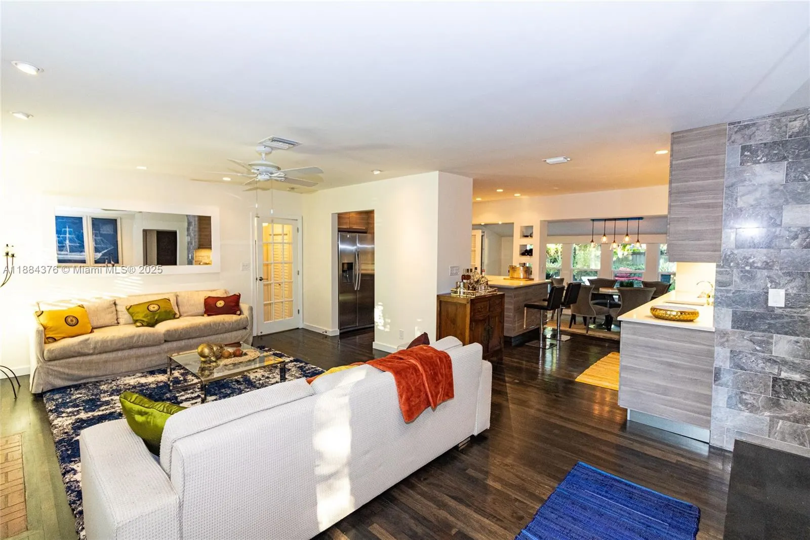 744 NE 16th Ave