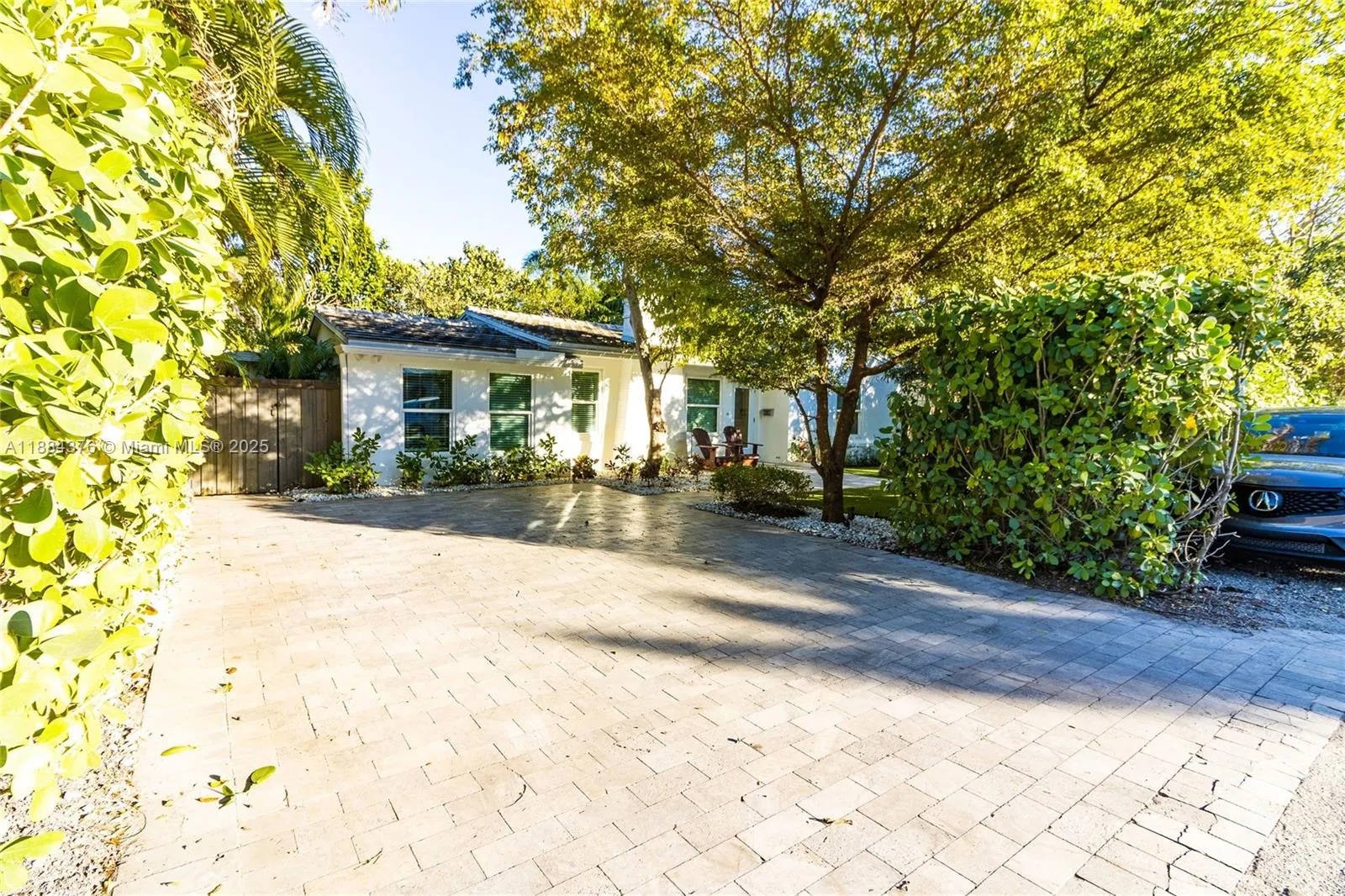 744 NE 16th Ave